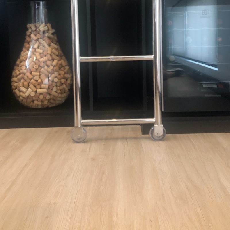Piso Vinílico Graddus SPC Click Madeira de Noz 5mm x 22,86cm x 122,00cm