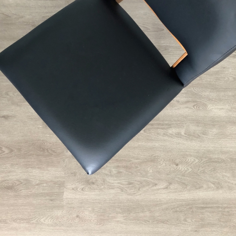 Piso Vinílico Graddus Linha Trend Greige 3mm x 22,86cm x 121,92cm